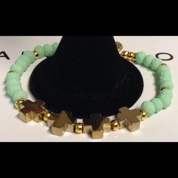 Beautiful Mints Cruces Bracelet Gold Plated - Picture 2 of 3