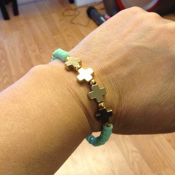 Beautiful Mints Cruces Bracelet Gold Plated - Picture 3 of 3