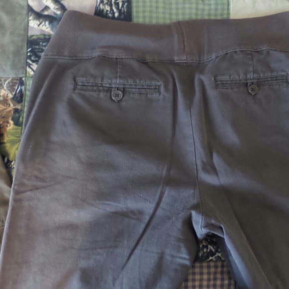 Maternity Slacks - Picture 3 of 4