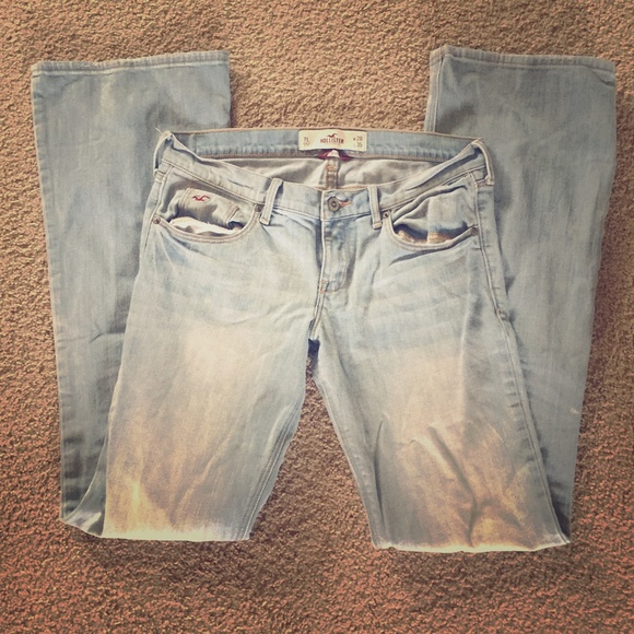 ❌sold❌Light wash Hollister jeans - Picture 1 of 3