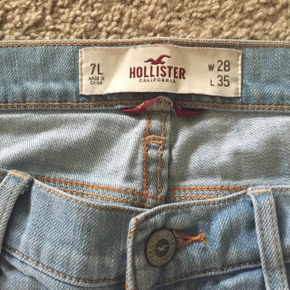 ❌sold❌Light wash Hollister jeans - Picture 2 of 3