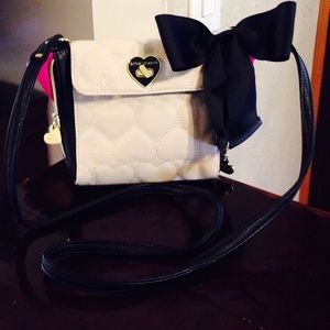 Betsey Johnson Side Zip Cross Body