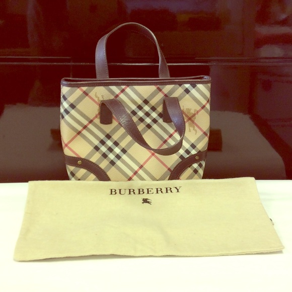 Burberry Classic Small Tote