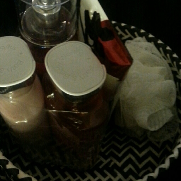 Jasmine Cherry Blossom Gift Basket - Picture 2 of 4