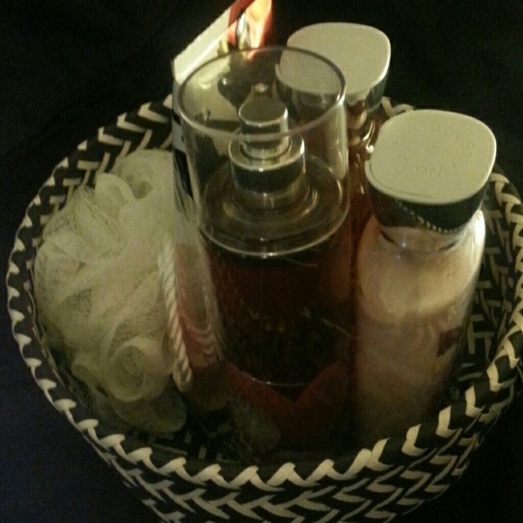 Jasmine Cherry Blossom Gift Basket - Picture 3 of 4