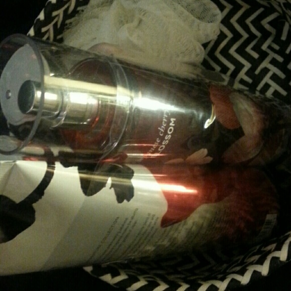 Jasmine Cherry Blossom Gift Basket - Picture 4 of 4