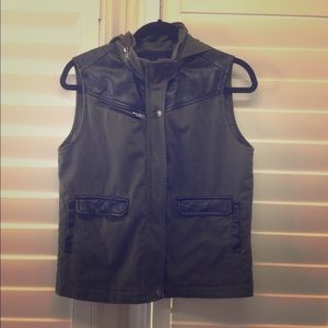 BDG Vest