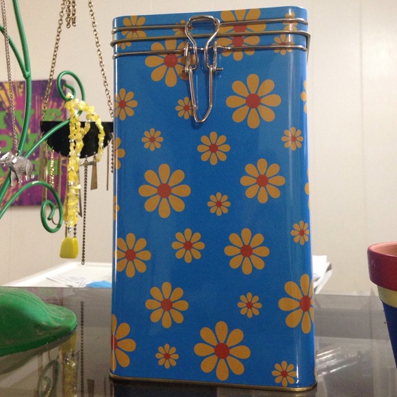 Sunflower-Patterned Blue Storage Tin