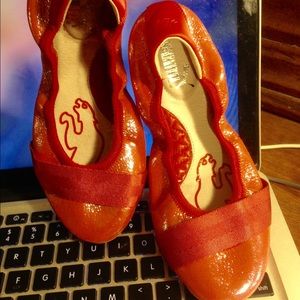 Red flat shoes