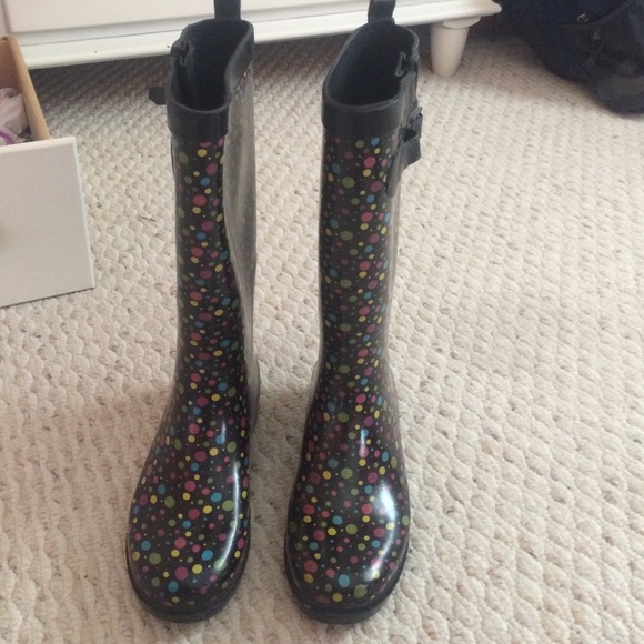 polka dot rain boots