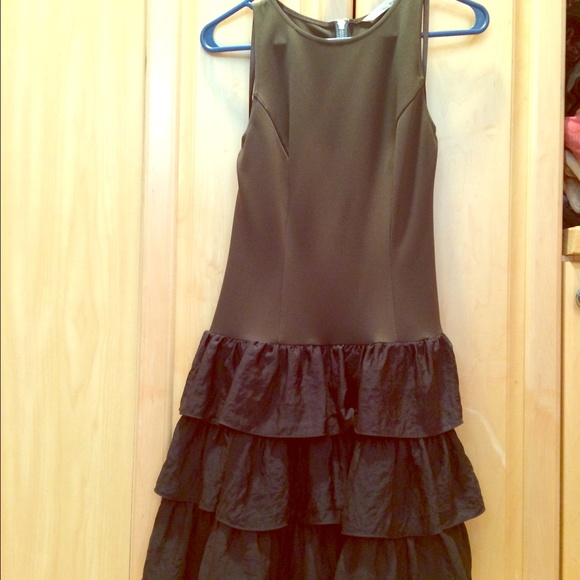 Rachael Roy!!Olive green with black skirt
