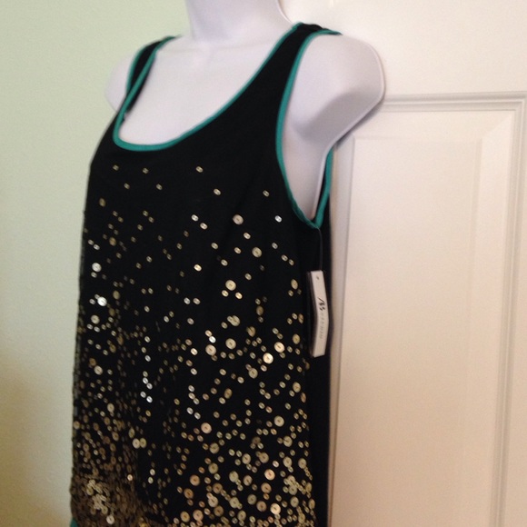 Gold sequined dressy tank with cut out back medium - Picture 2 of 4