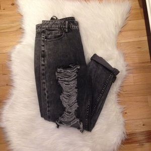 Forever 21 high waisted distressed boyfriend jeans