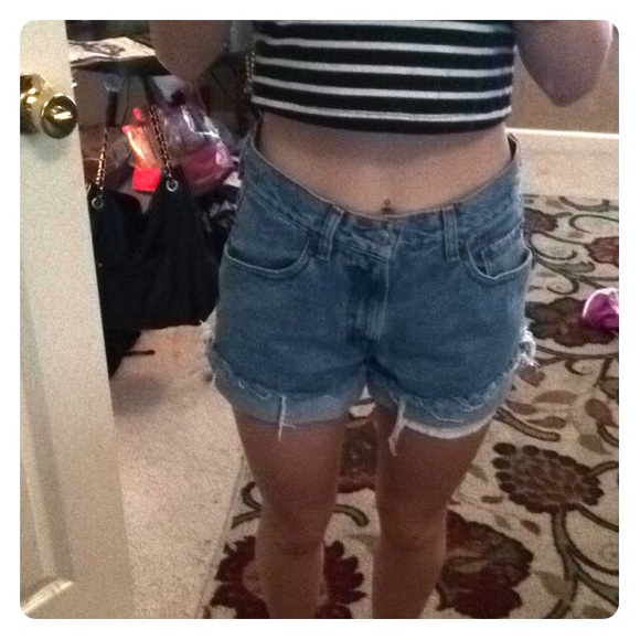 Levi high waisted shorts