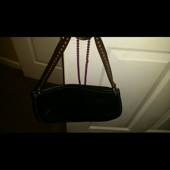 Black gap purse
