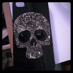 iphone 4 skull case