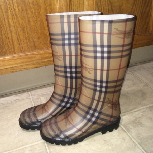 Burberry Classic Tall Rainboots