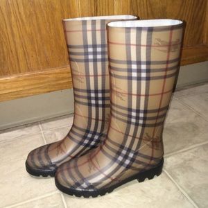 Burberry Classic Tall Rainboots