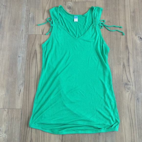 Cute Green Sleeveless Shirt