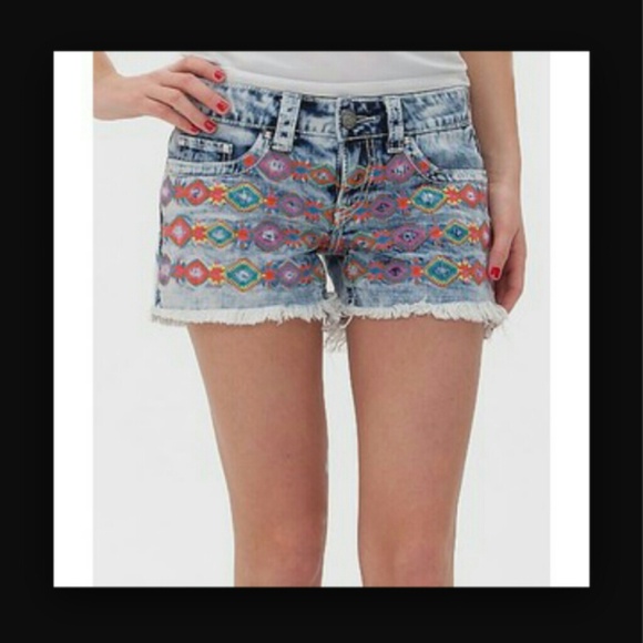 Day trip shorts buckle size 25