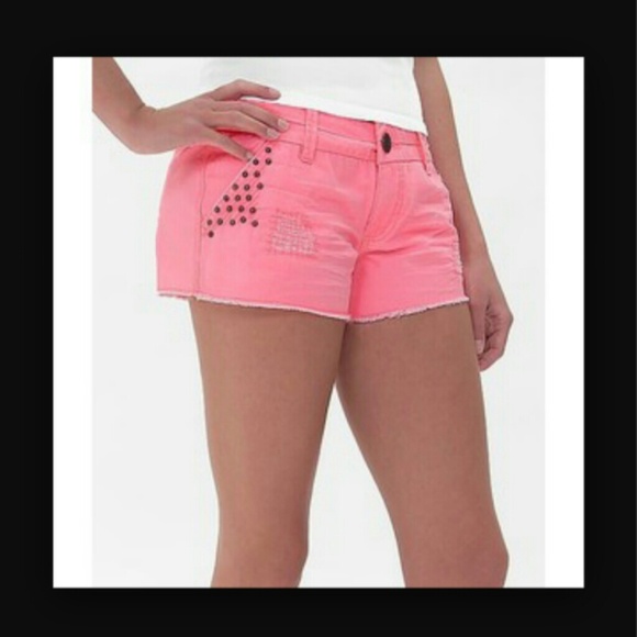 Buckle shorts pink with stud