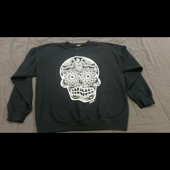 Black Rude sugar skull pullover