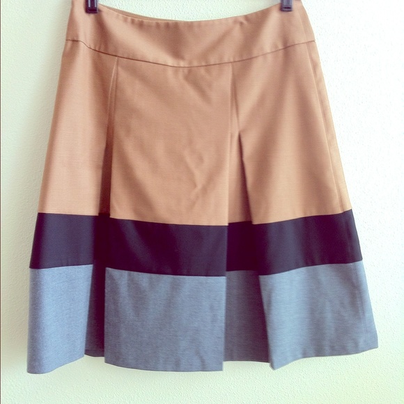 🚫SOLD🚫 NWOT The Limited A-Line Colorblock Skirt