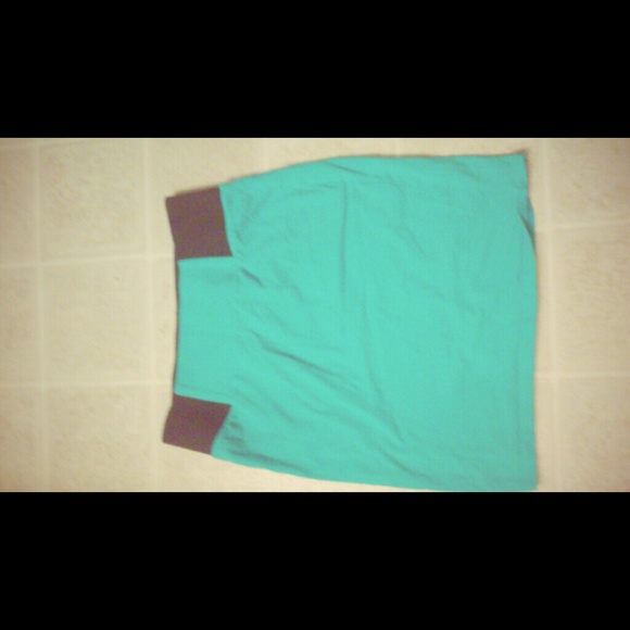 Xhilaration teal skirt