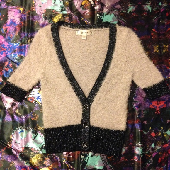 Short Sleeve Sweater - Picture 1 of 4