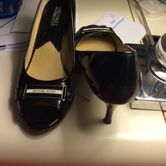 MICHAEL KORS heel SIZE 7.5