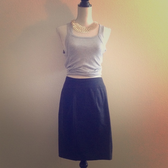 ELLEN TRACY CHARCOAL GREY PENCIL SKIRT