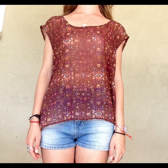 Sheer high / low top