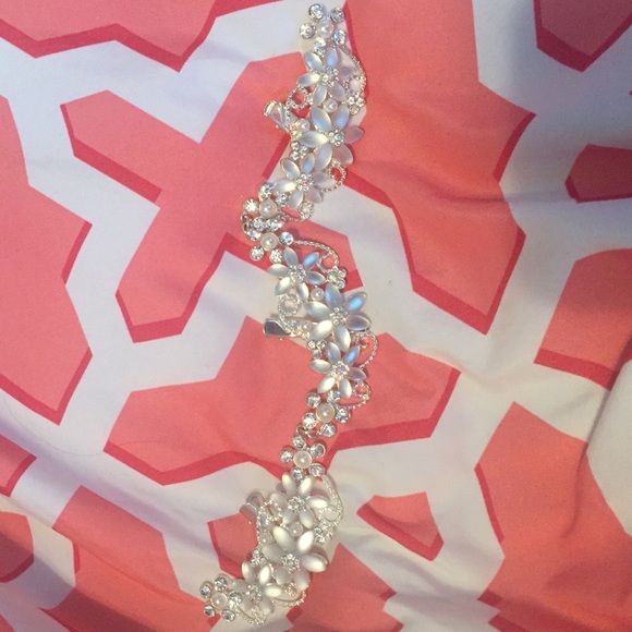 Clip on prom or wedding hair piece