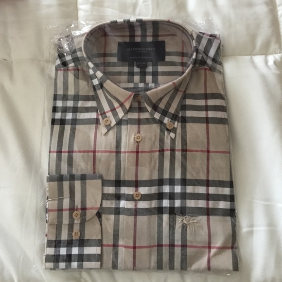 NWT: Mens Burberry button down size medium