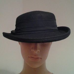 Black wool hat