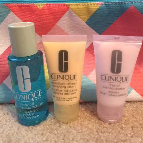 *for cetorney* Clinique skin care w/ makeup bag😊