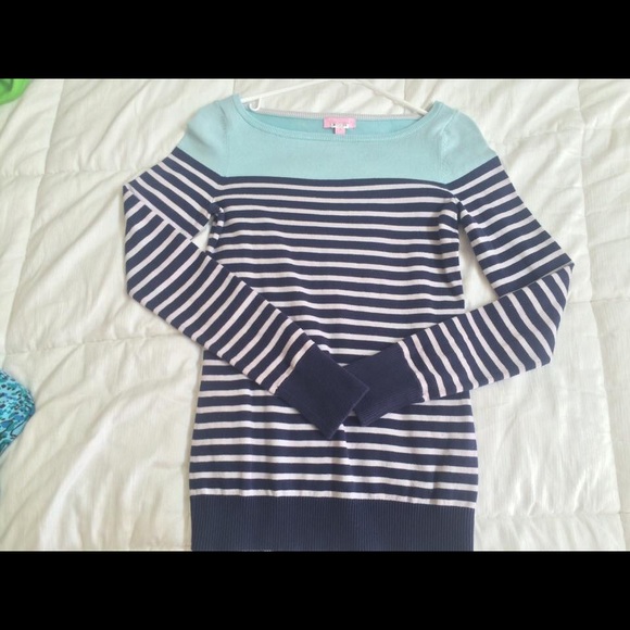 Lilly Pulitzer sweater ⚠️NEED GONE ASAP⚠️ OBO