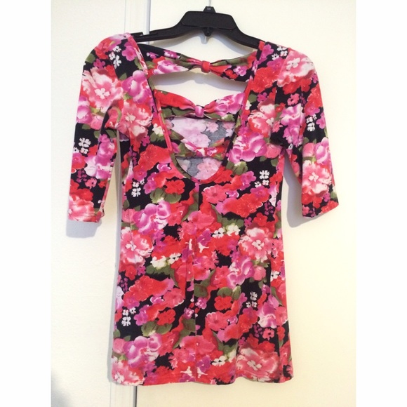 Floral Body Con Shirt/Dress With Cut Outs - Picture 2 of 4