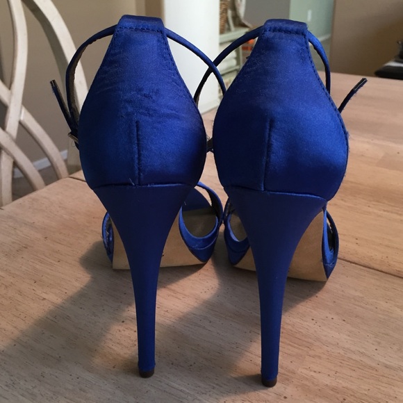 🆕 Cobalt Sandals  N - Picture 3 of 4