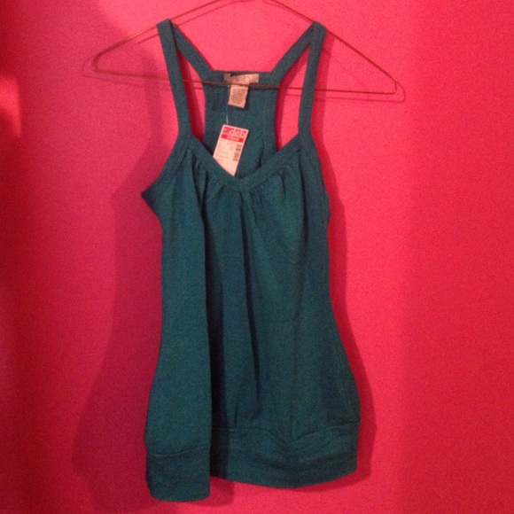 ⏰ Blue tank top