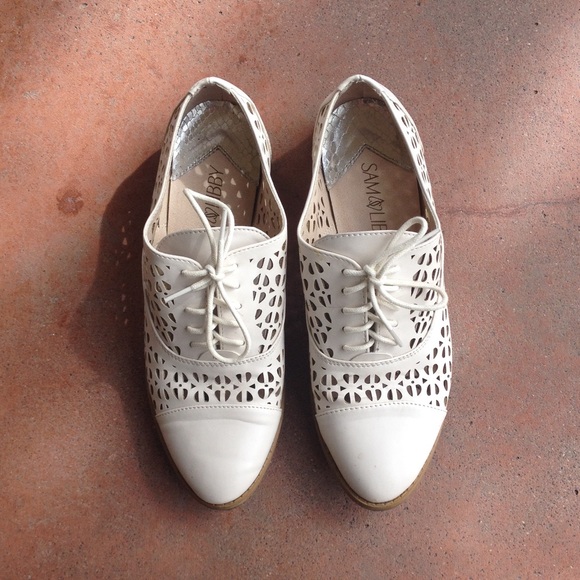 Ivory oxfords