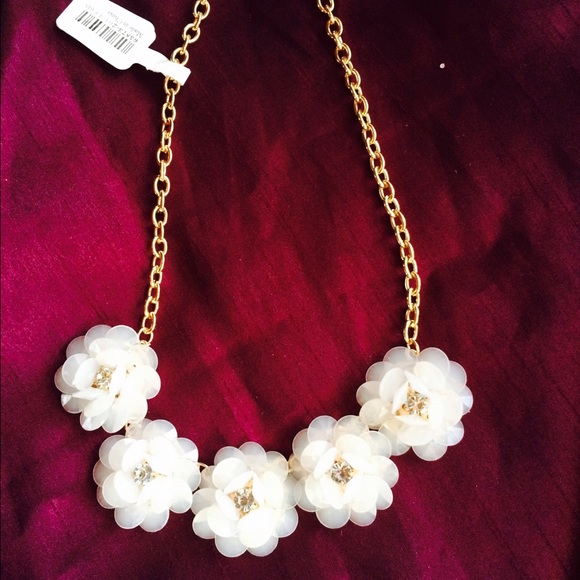 Beautiful amazing statement neckless 💋