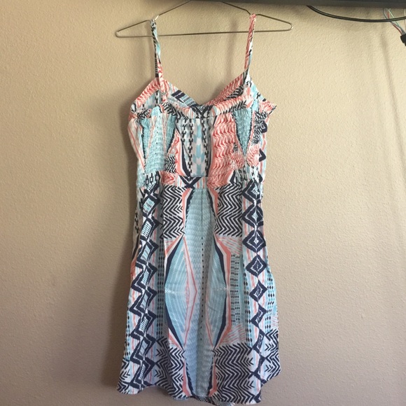 Abstract Volcom Dress - Picture 2 of 2