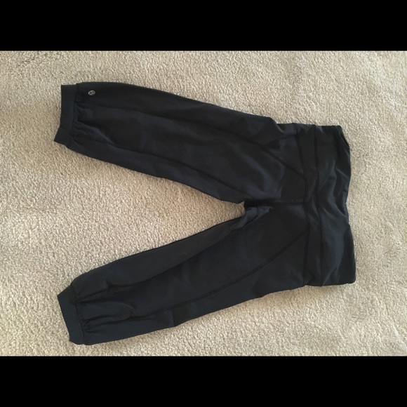 Lululemon capris