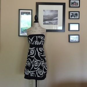π΄SOLDπ΄ Cute tube dress for summer!