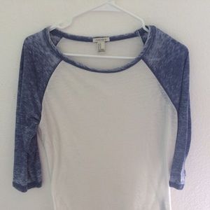 white and blue baseball tee