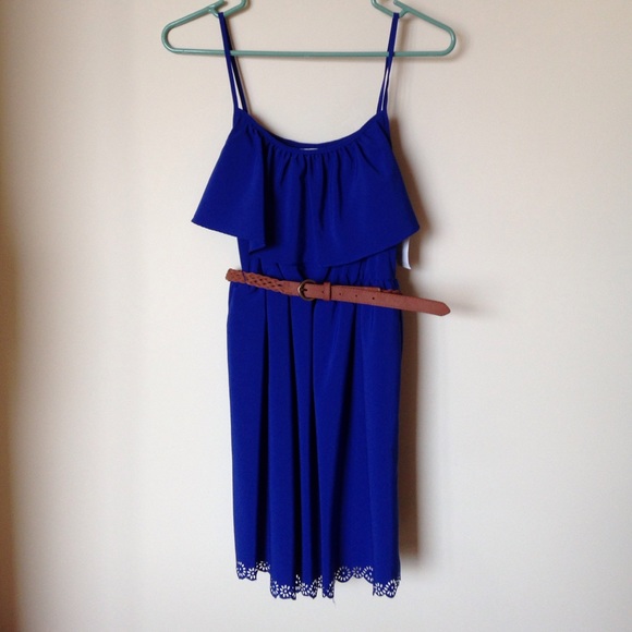 NWT! Blue scalloped edge dress