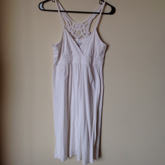 White summer dress with back detail