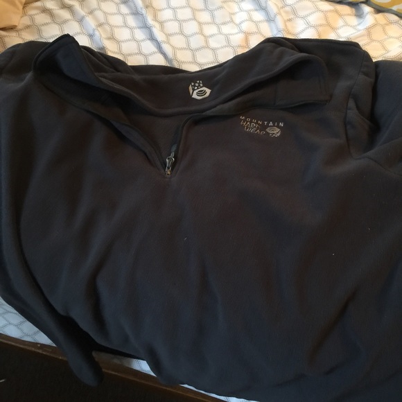 Pullover - Picture 1 of 1