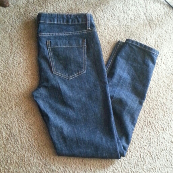 Brand New w/out tag Forever 21 skinny Jeans - Picture 1 of 3